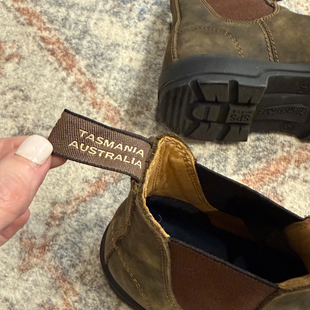 Blundstone Brown Leather Chelsea Boots - Picture 7 of 8